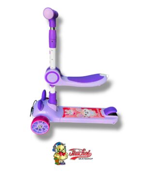 SCOOTER AJUSTABLE MUSICAL CON LUZ CON ASIENTO PARA NIÑO MORADO